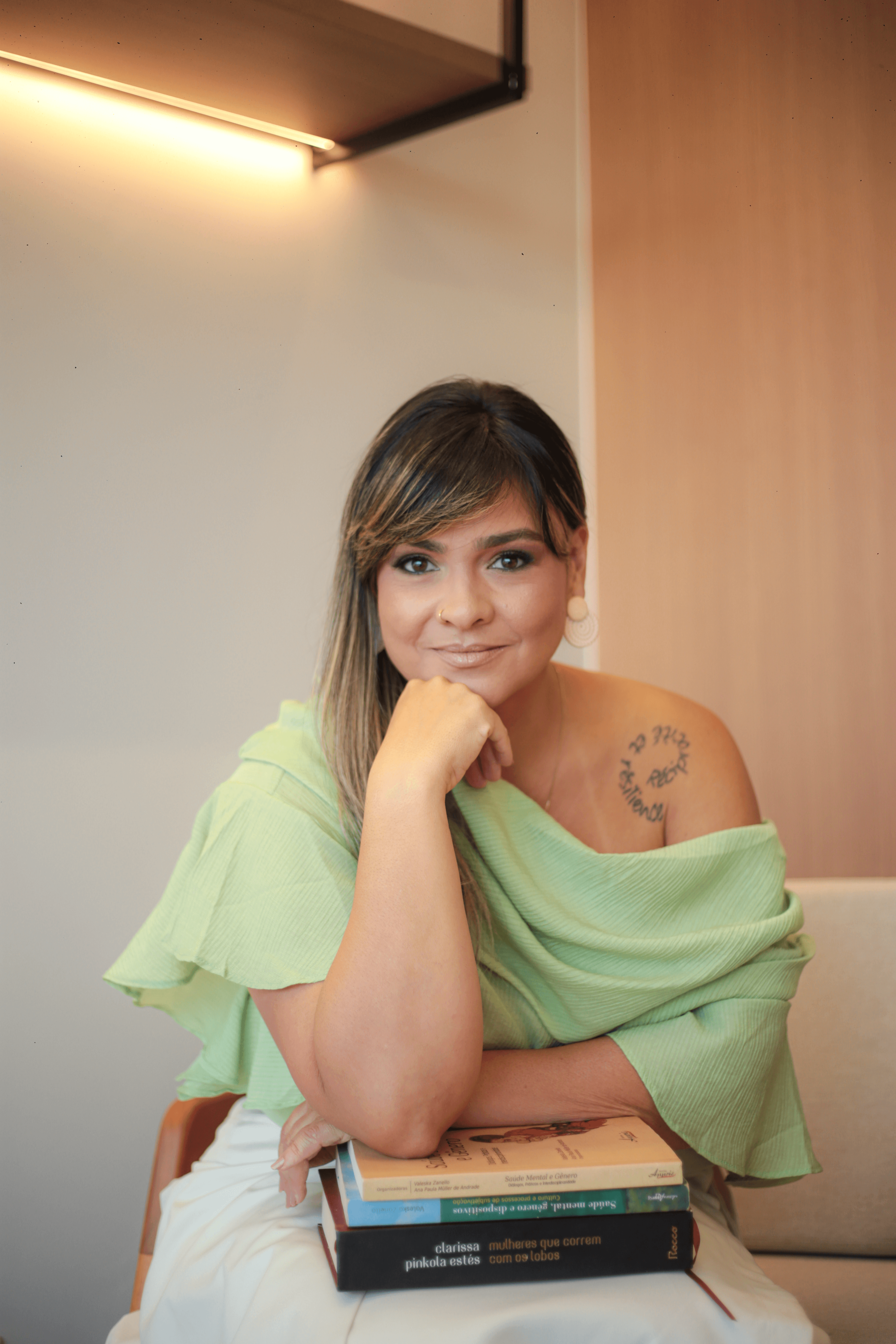 Natasha Pereira, psicóloga especializada em terapia para mulheres